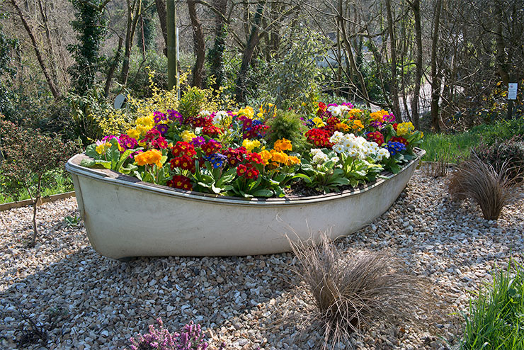 Roadside "Flower Boat" at the western approach to the village.  Photo: © Keith Littlejohns